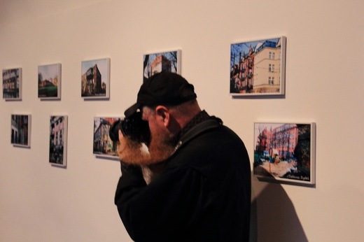 Wystawa fotografii uczestników Klubu Seniora Caritas